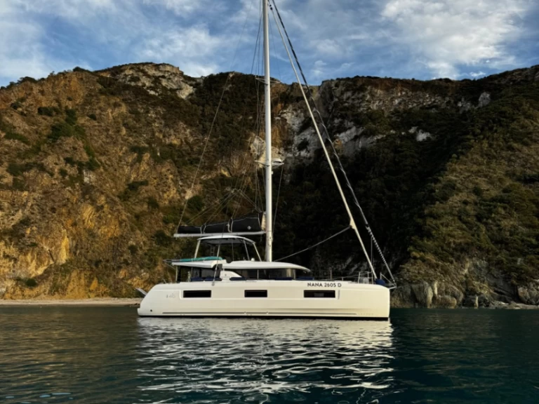 Catamaran rental in Cugnana Verde - Lagoon Lagoon 46