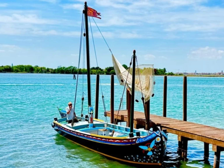 Rent a Amadi Bragozzo Venice