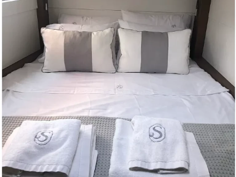 Bareboat Rental Catamaran Lagoon with a boat licence