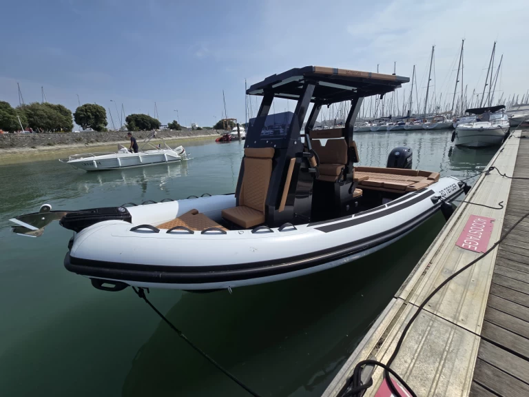 Yacht charter La Rochelle cheap 3 d tender
