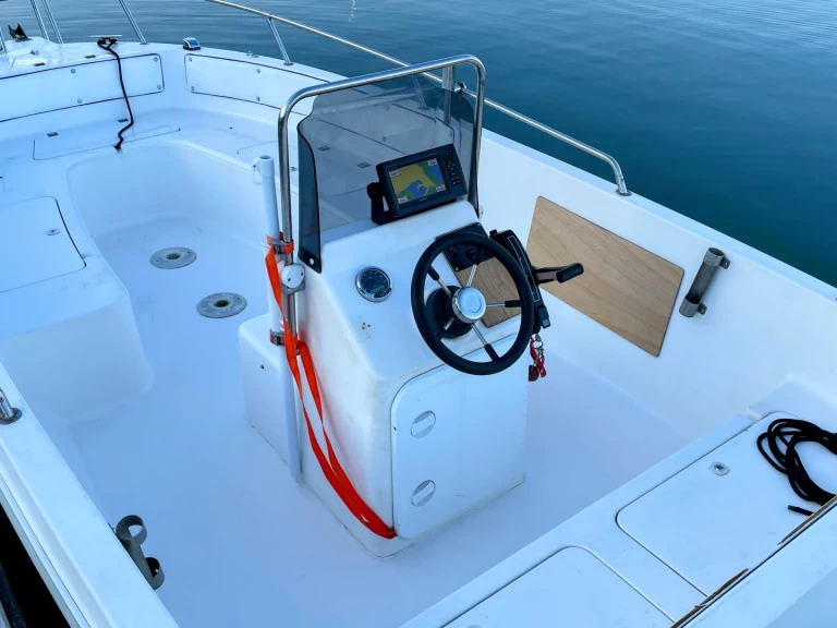 Yacht charter La Rochelle cheap Fiesta 510