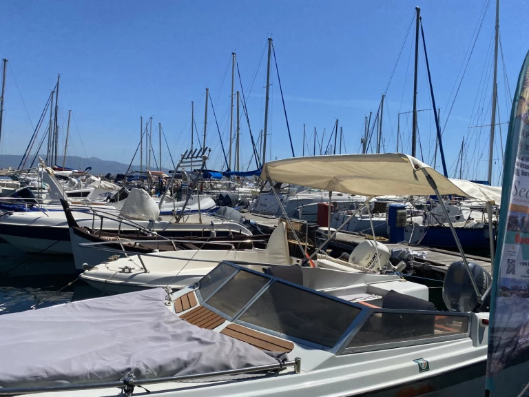Motorboat rental in Cagliari - Gobbi Sport