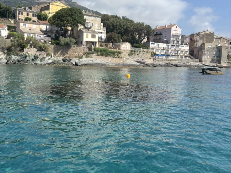 Motorboat rental in Bastia Ferry Port - Jeanneau Cap Camarat 5.1