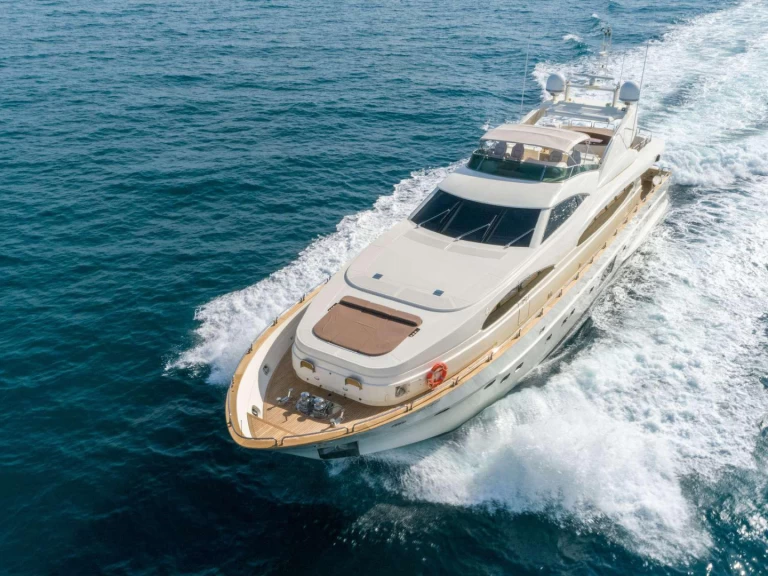Astondoa Astondoa 102 GLX charter bareboat or captained in  Sant Antoni de Portmany