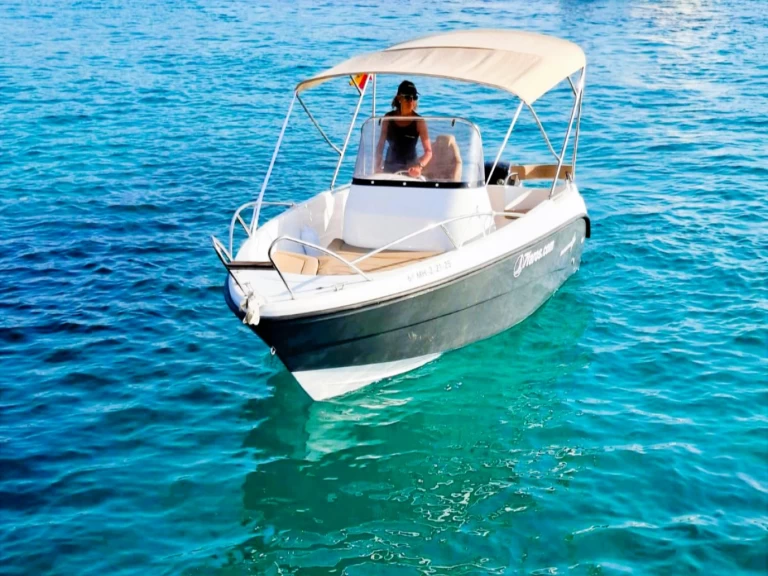 Bareboat Rental Motorboat Polyester Yacht with a boat licence