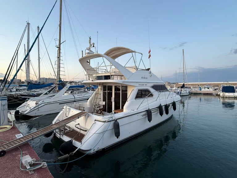 Princess Princess 360 Fly in Coma-ruga on SamBoat