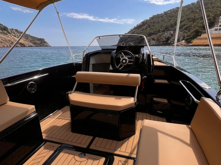 Motorboat rental in Santa Eulària des Riu - Nuva Nuva M6