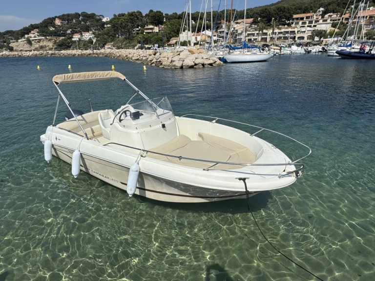 Boat rental Jeanneau Cap Camarat 635 in La Madrague on Samboat