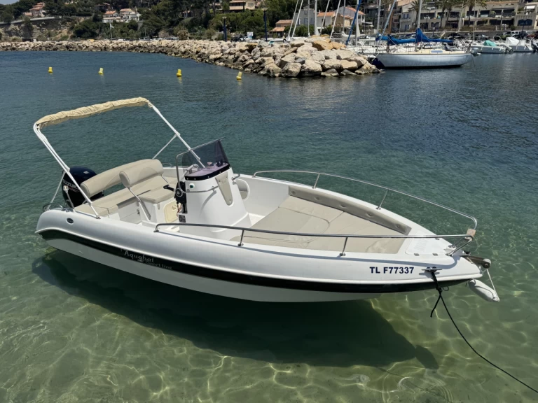 Yacht charter La Madrague cheap 550