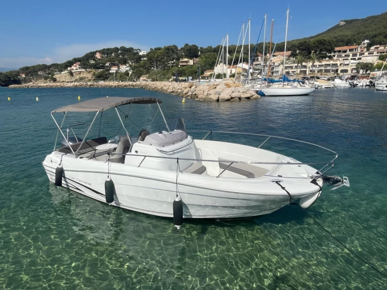Jeanneau Cap Camarat 7.5 CC charter bareboat or captained in  La Madrague