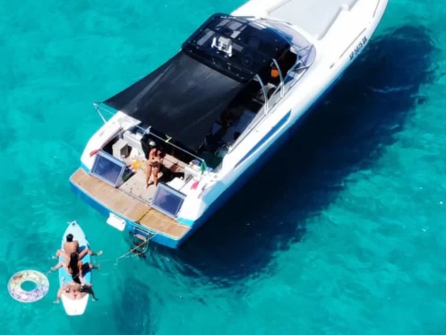 Bareboat Rental Luxury Yacht Luxury Yacht  with a boat licence