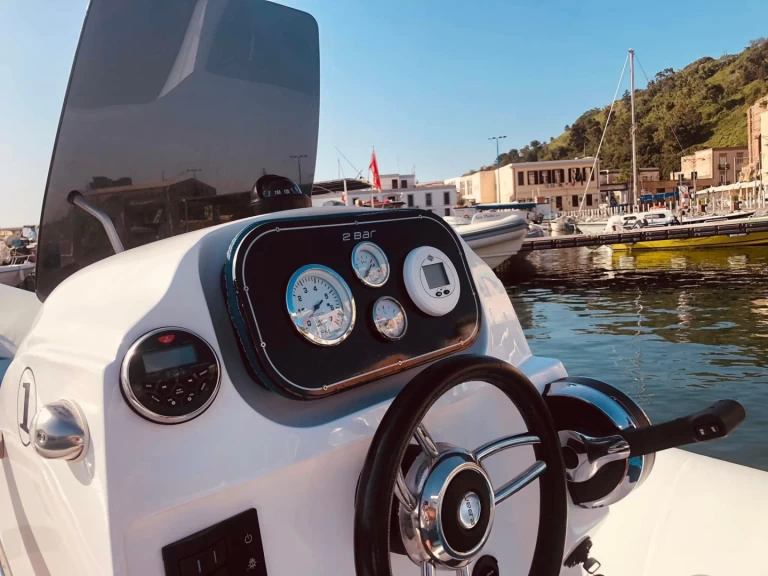 RIB rental in Palermo - 2 BAR 62