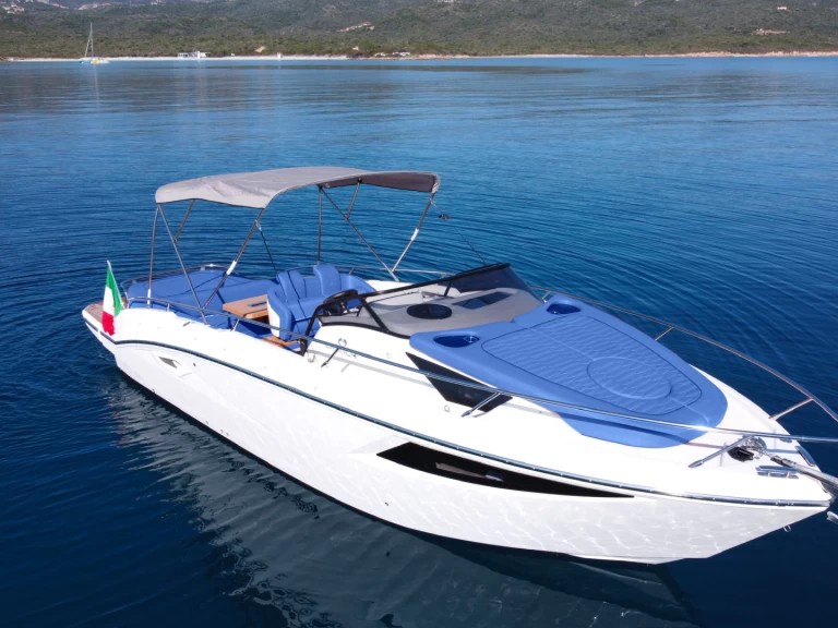 Motorboat rental with or without captain Cranchi Porto Cervo