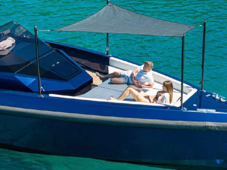 Rent a WALLY YACHTS 48 Cannes