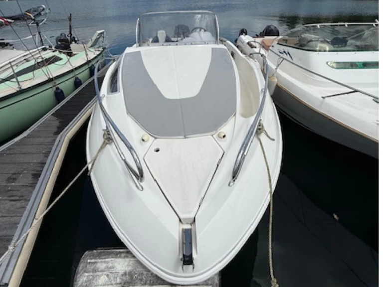 Motorboat rental with or without captain Quicksilver Bénodet