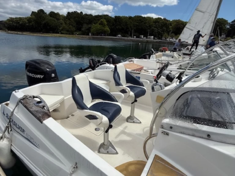 Motorboat rental with or without captain Quicksilver Bénodet