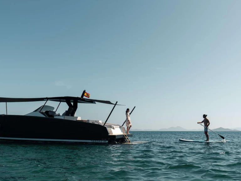 Motorboat for rent Cannes at the best price