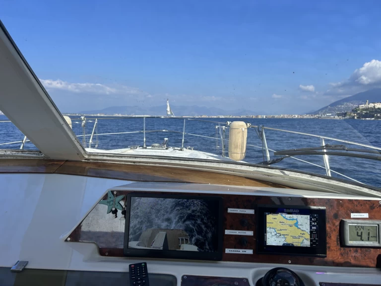 Motorboat for rent Castellammare di Stabia at the best price