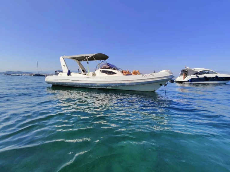 Marco E-Motion 29’ charter bareboat or captained in  Mandelieu-la-Napoule