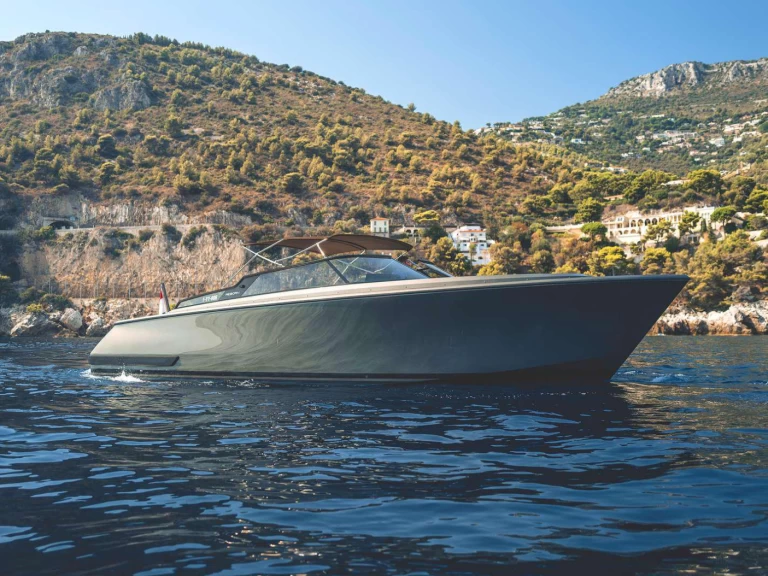 Motorboat rental with or without captain Reborn Cannes