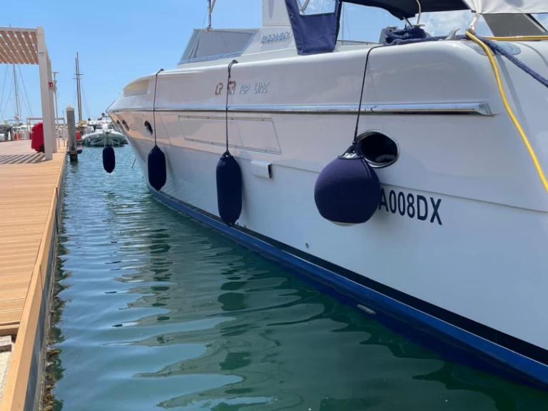 Rizzardi INfive in Salerno on SamBoat