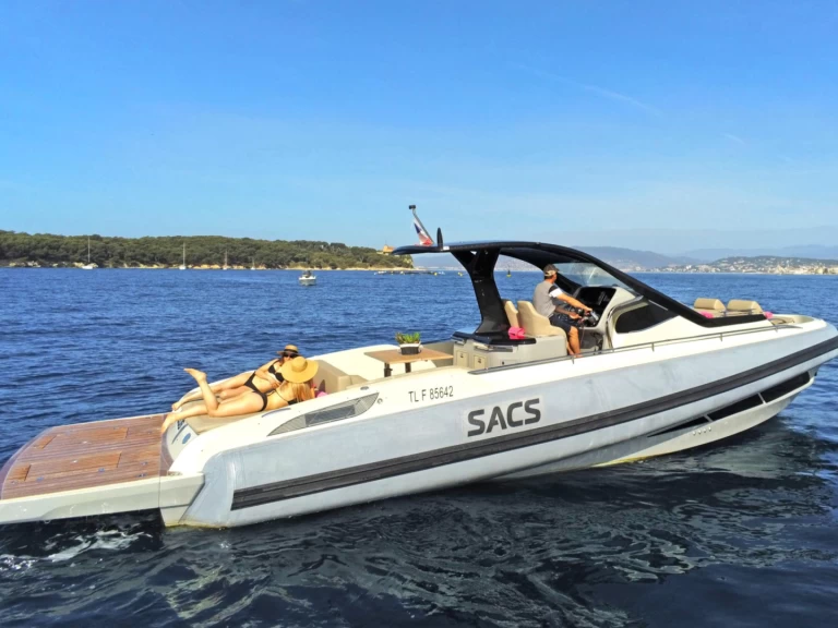 Rent a Sacs Rebel 40 Juan-les-Pins