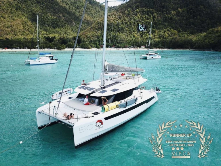 Bareboat Rental Luxury Yacht Leopard with a boat licence