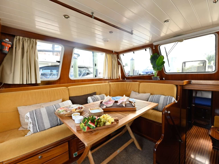 Luxury Yacht rental in Bahamas - Menorquin Buccara XV