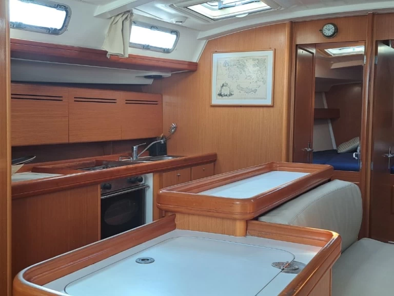 Rent a Bénéteau Cyclades 50.5 Lávrio