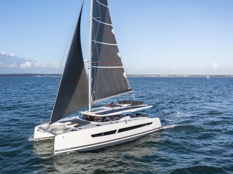Fountaine Pajot Aura 51 in La Forêt-Fouesnant on SamBoat