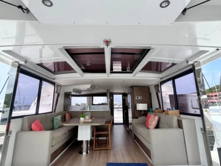 Yacht charter Parham Town cheap Bali 4.6