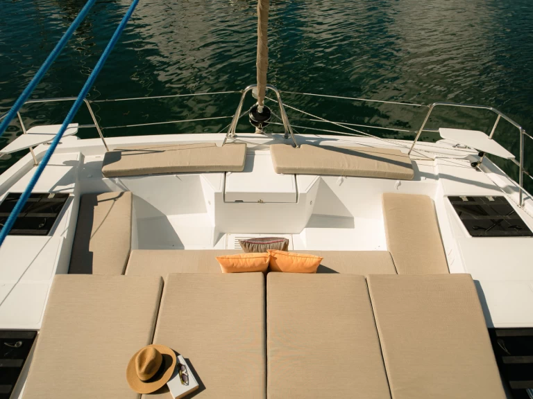 Bareboat Rental Catamaran Bali with a boat licence