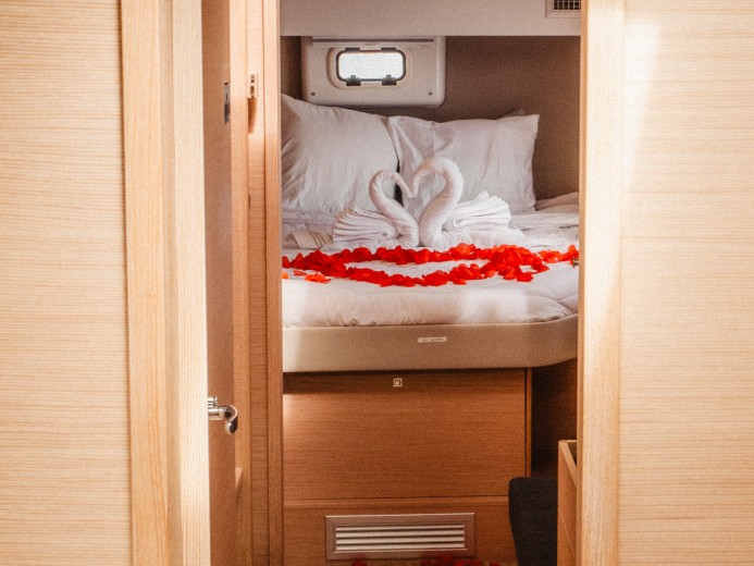 Catamaran for rent Parham Town at the best price