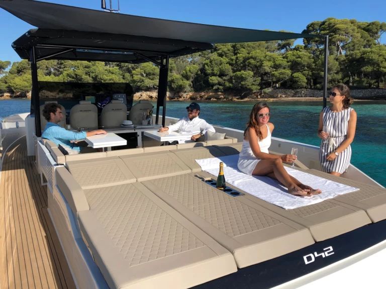 Yacht charter Cannes cheap D42