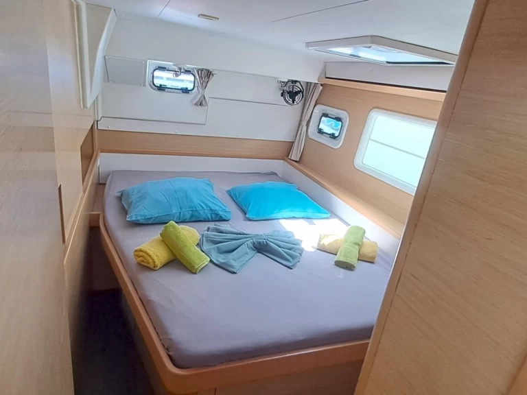 Lagoon Lagoon 400 S2 in Le Marin on SamBoat