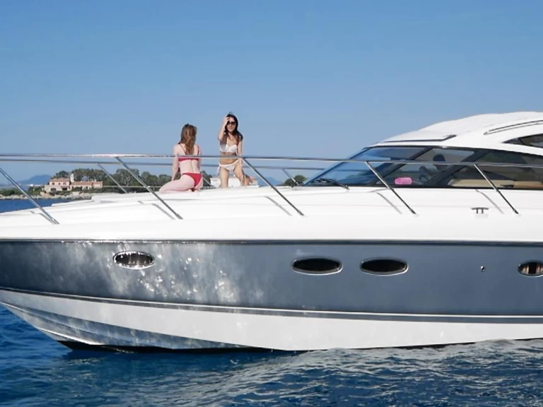 Motorboat rental with or without captain Princess Juan-les-Pins