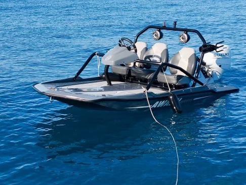 AWASH Awash 370 in Golfe-Juan on SamBoat