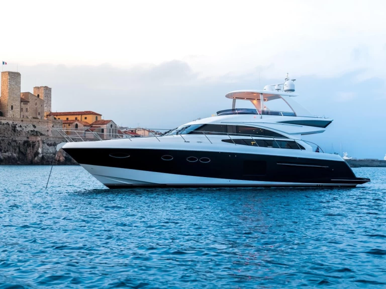 Princess Princess 64 Fly in Beaulieu-sur-Mer on SamBoat
