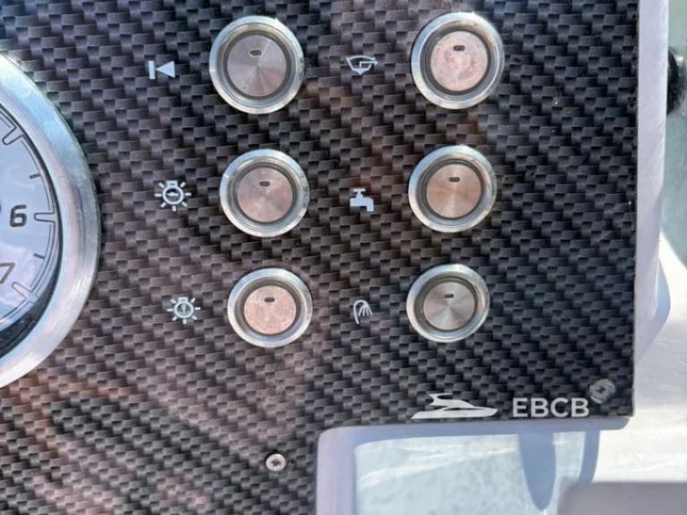 Yacht charter Port de Palamós cheap MARINE 6.2