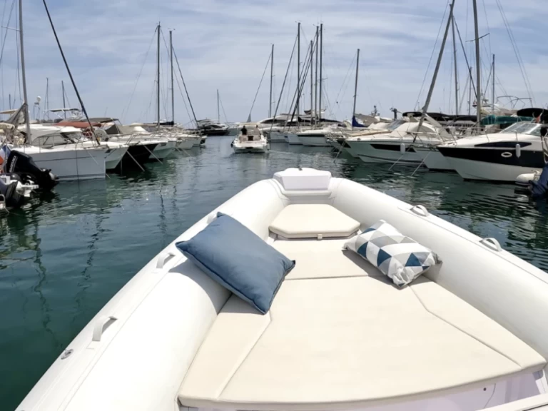 Bareboat Rental RIB Stingher with a boat licence