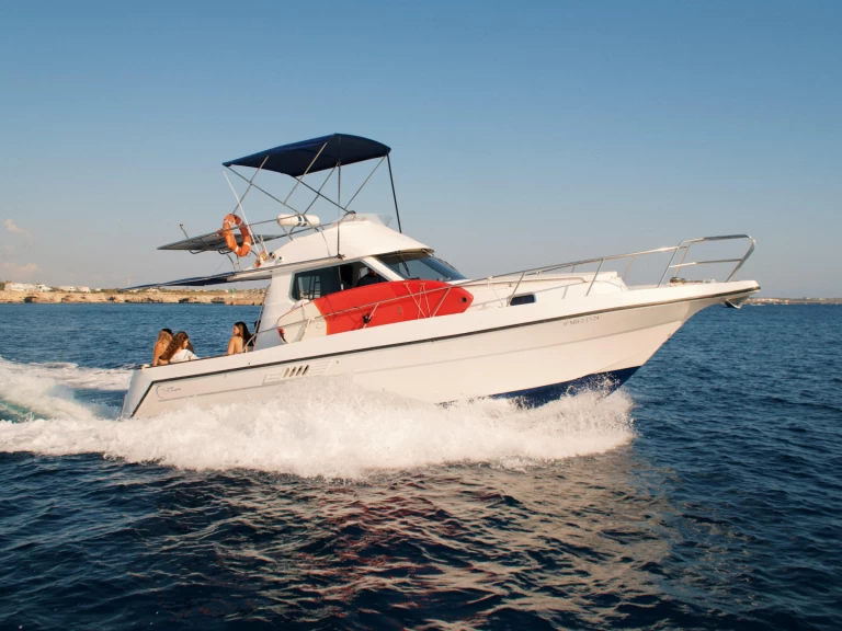 Boat rental ASTINOR 1000 in Port de Ciudadella on Samboat