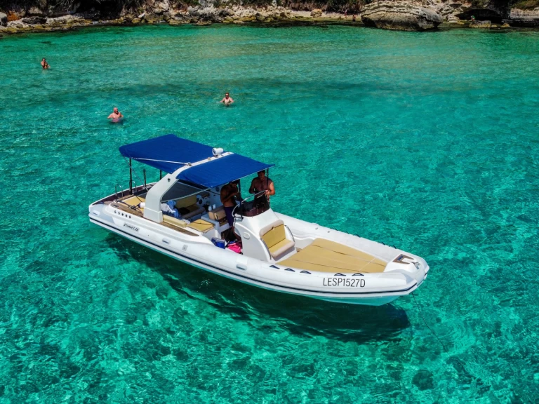 Bareboat Rental RIB Stilmar with a boat licence