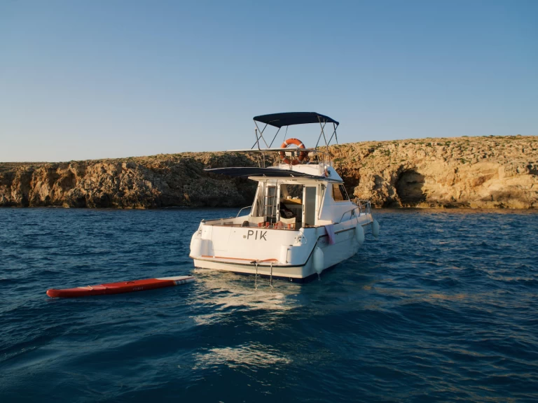 Motorboat rental with or without captain ASTINOR Port de Ciudadella