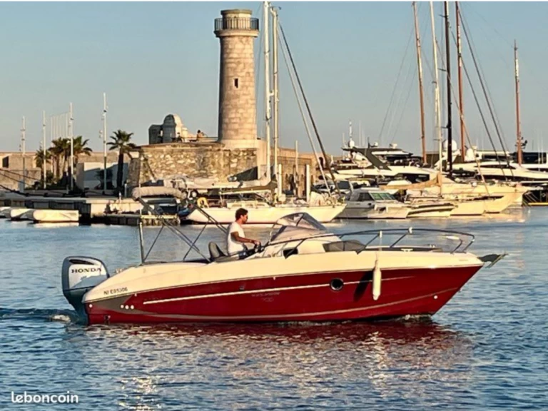 Motorboat rental with or without captain Bénéteau Antibes