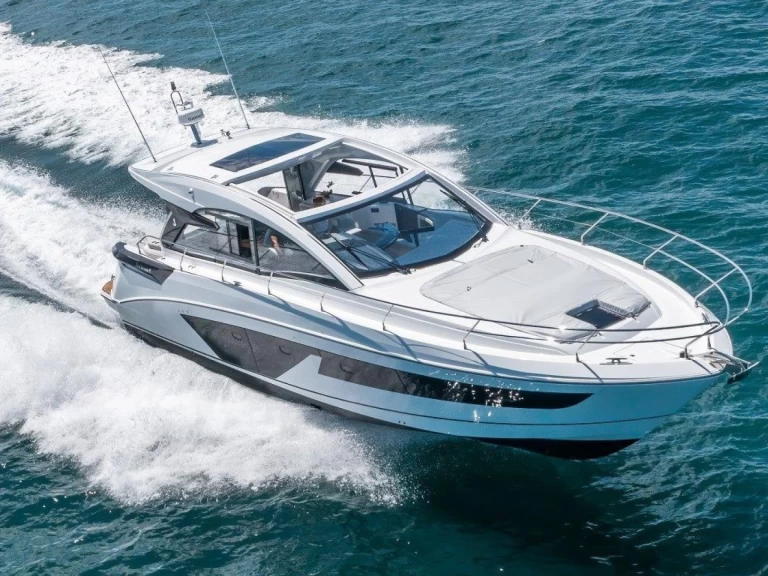 Bareboat Rental Motorboat Gran Turismo with a boat licence
