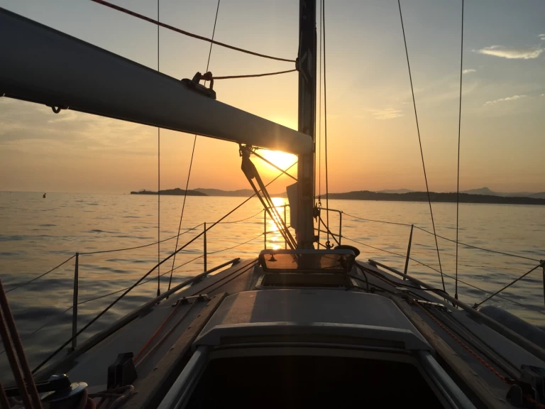 Dufour Dufour 2800 in Porquerolles on SamBoat