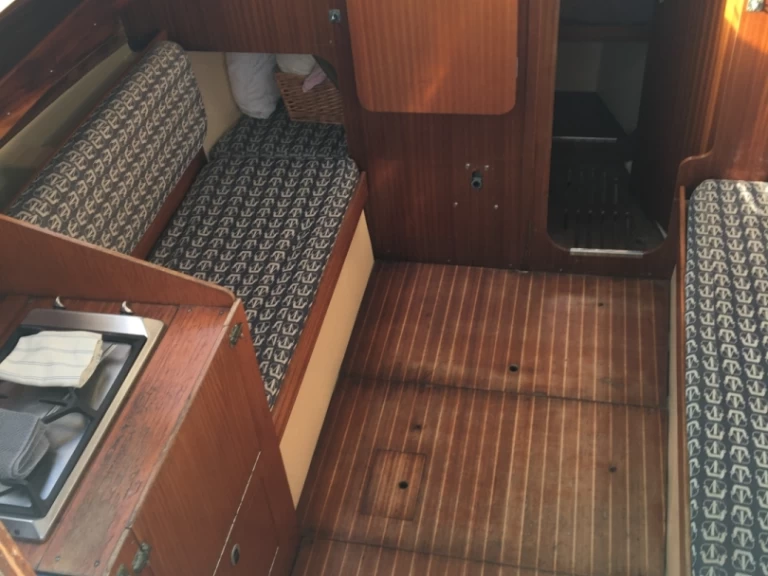 Rent a Dufour Dufour 2800 Porquerolles