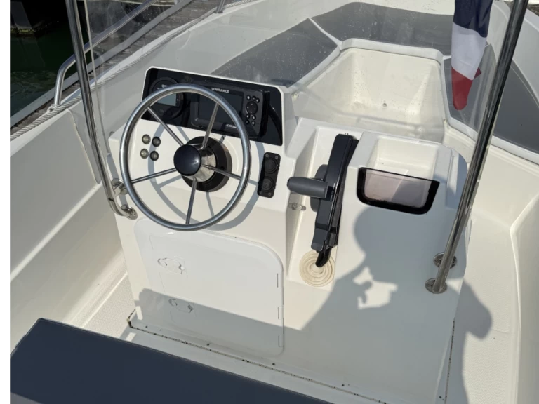 Motorboat for rent Anglet at the best price