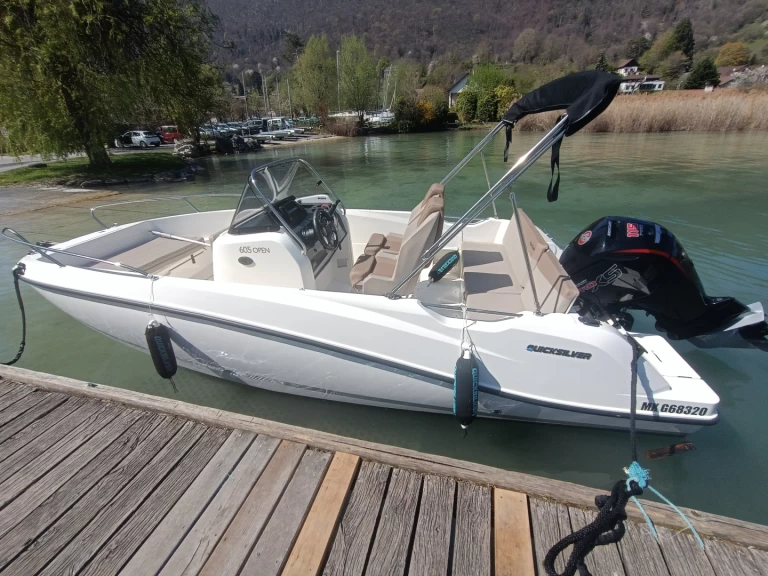 Motorboat rental with or without captain Quicksilver Annecy