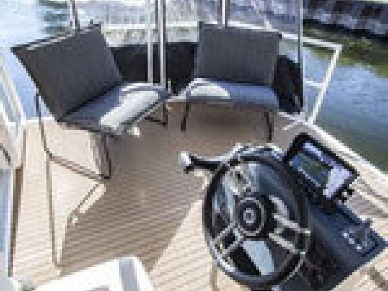 Hausboot Slumberland charter bareboat or captained in  Zehdenick